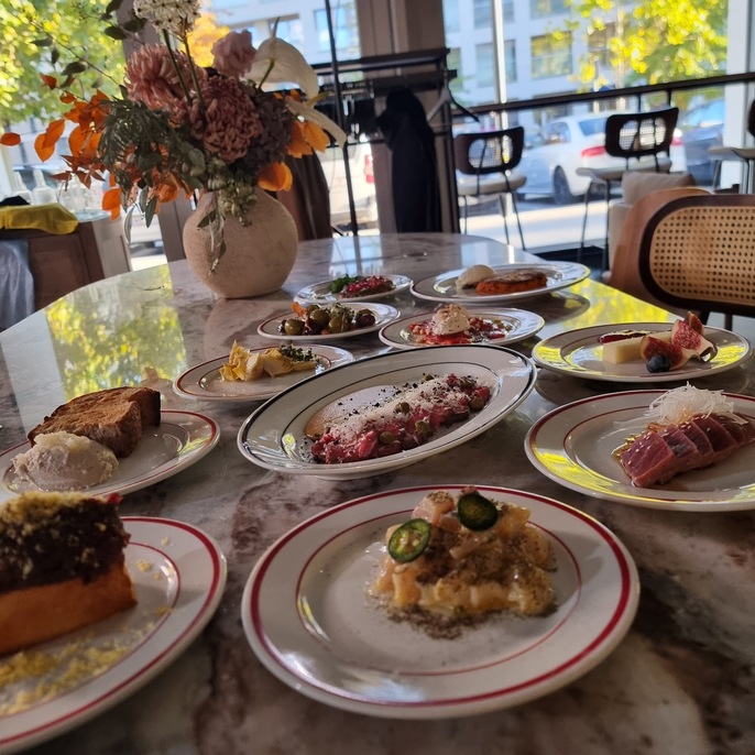 LOU LOU eatery, photo 4