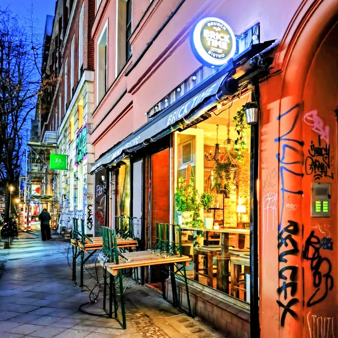 Café Brick Time