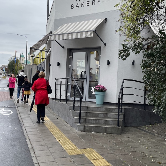 Happy Bakery