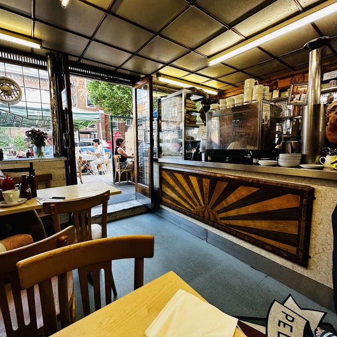 E Pellicci, photo 2