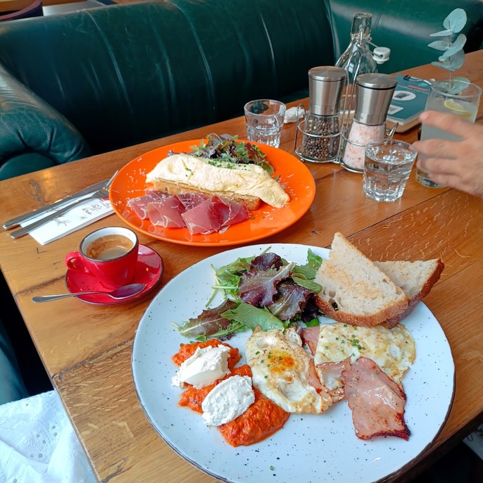 Café Zehnsiebzig, photo 3