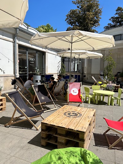 Stolica Café