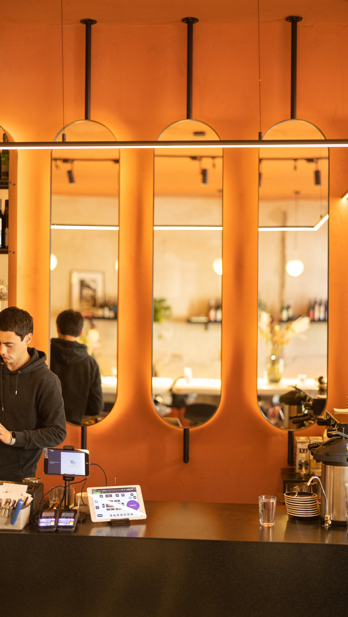 Pure & Naive wine bar+bistro, photo 4