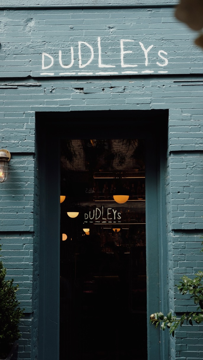 Dudleys, photo 3