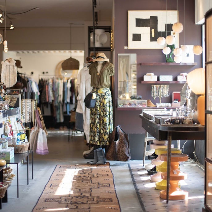 Comptoir 102 Concept Store & Healthy Cafe
