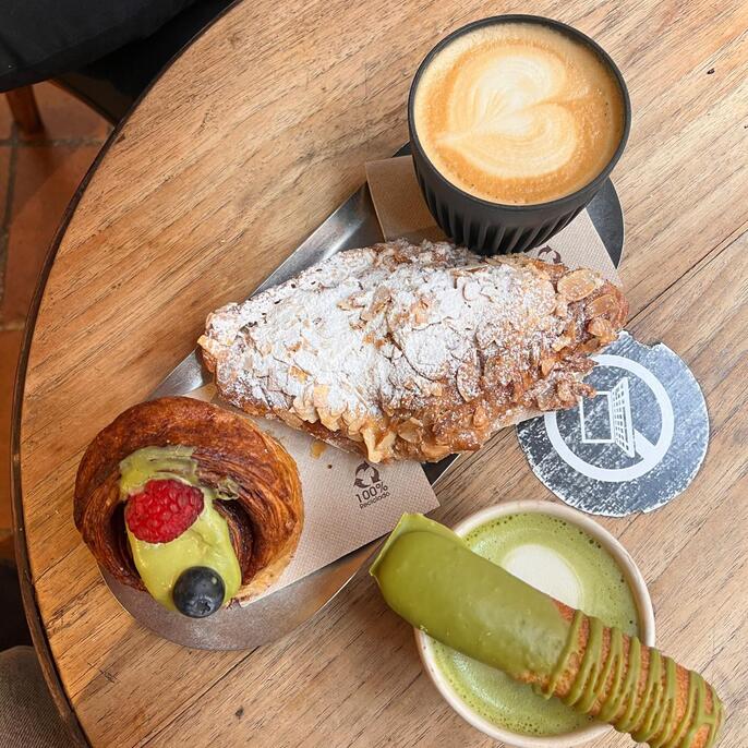 EN BRUTO I Café de Especialidad & Brunch, photo 3