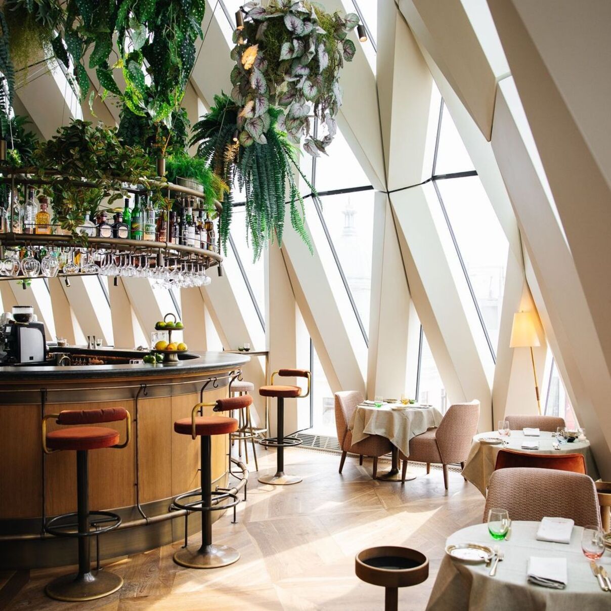 CHEZ BERNARD Restaurant et Bar