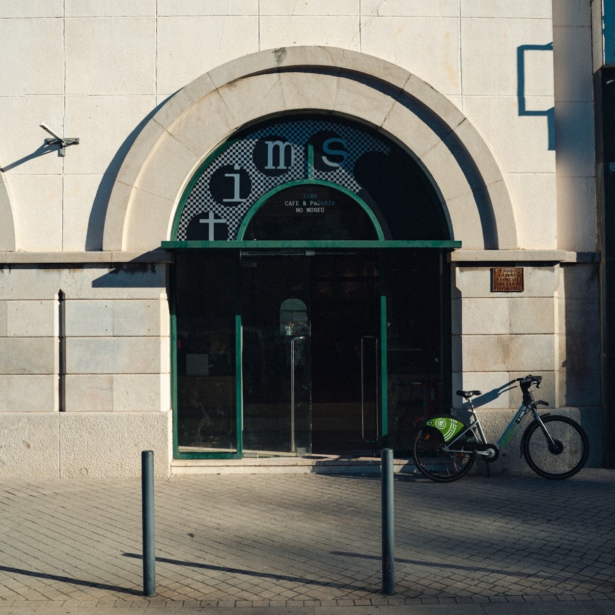 TIMS · Bakery & Café photo 3