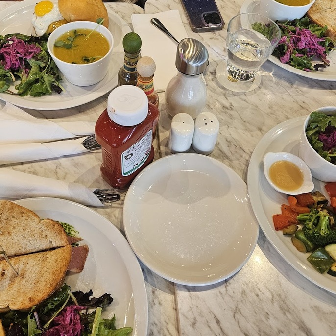 Evviva Breakfast and Lunch, photo 3
