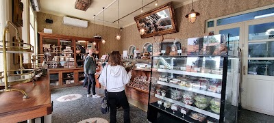 Dallal Bakery