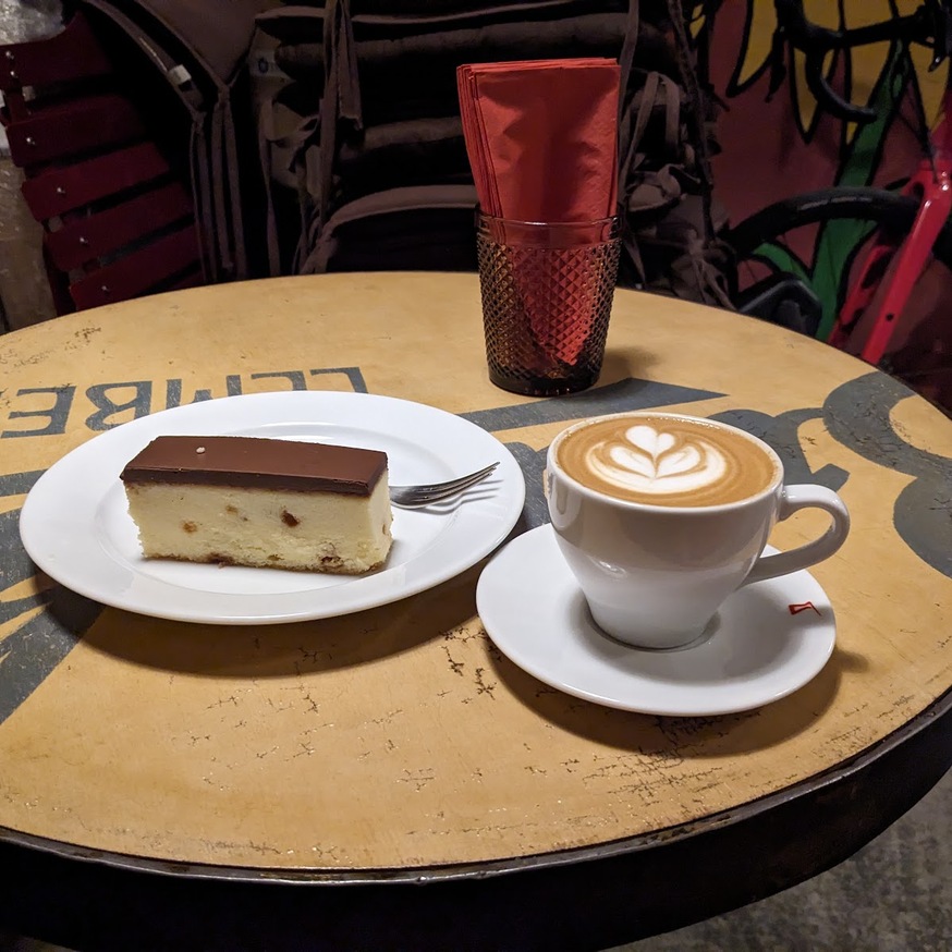 PAUL (Велика васильківська, 32) — The Breakfast place in Kyiv
