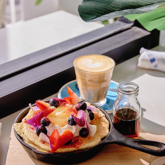 Bluestone Lane Avery Café, photo 5