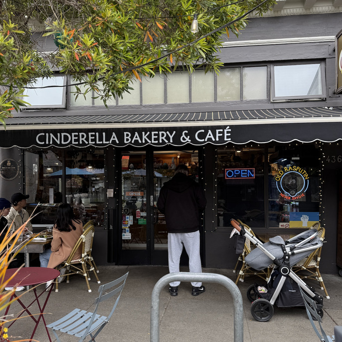 Cinderella Bakery & Cafe